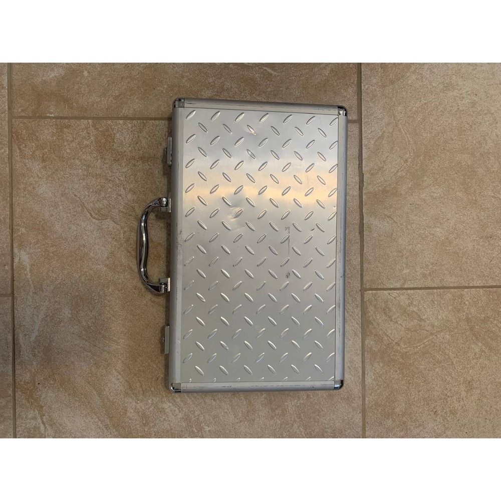 Vintage Harley-Davidson Backgammon Set Metal Diamond Plate Case - Picture 5 of 5